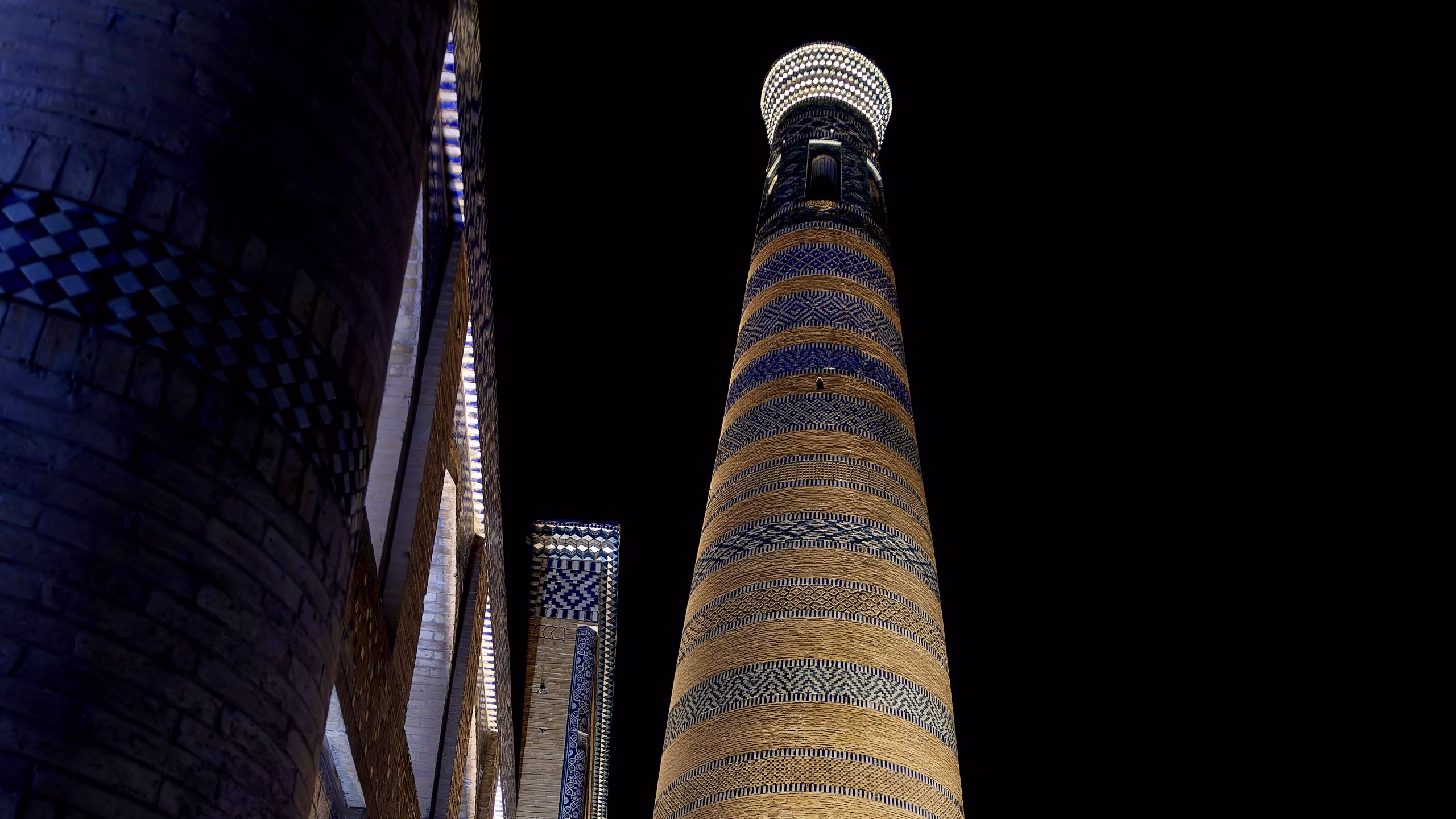 Islam Khodja Minaret　夜　イスラーム・ホジャ・ミナレット