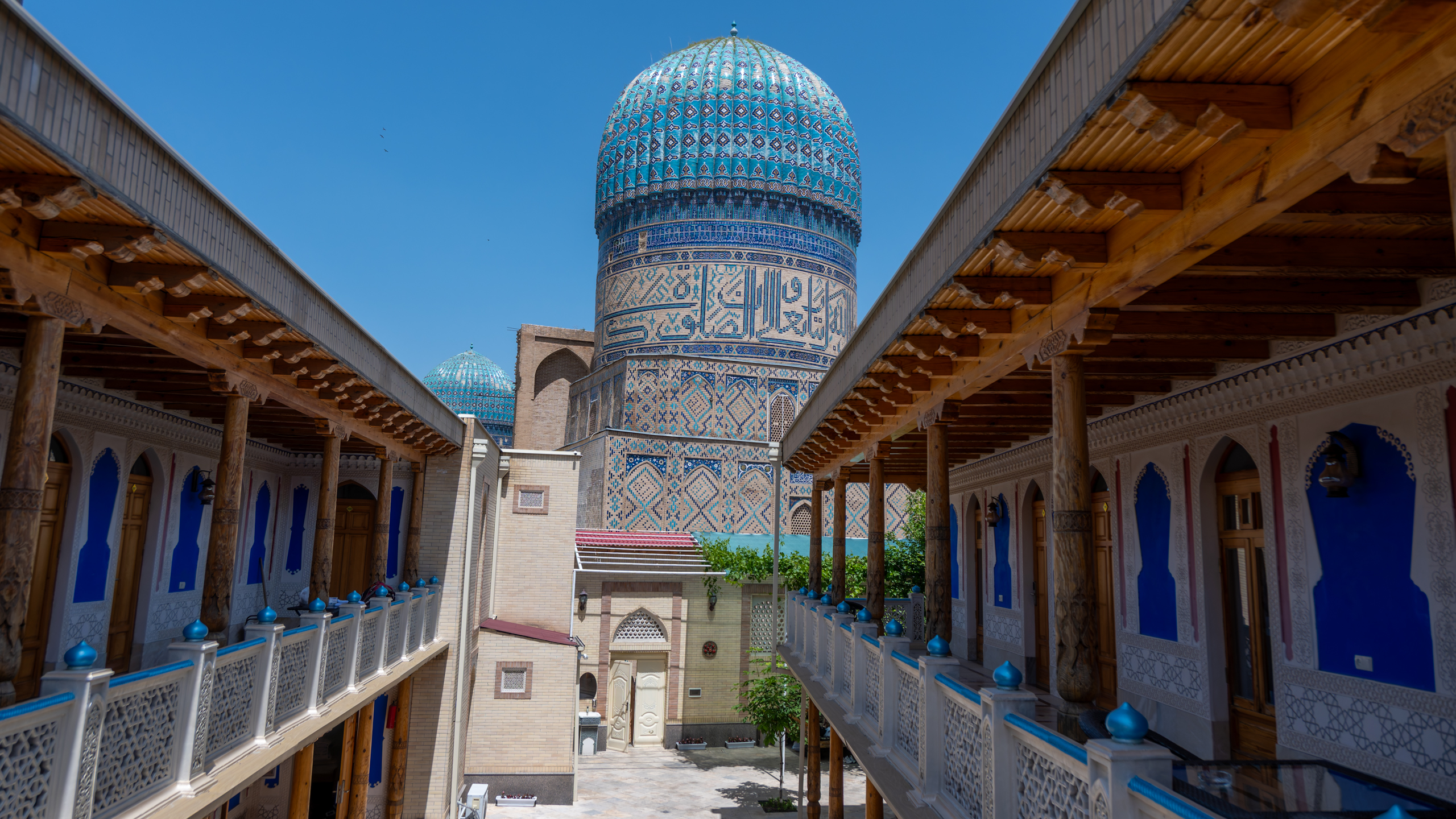 ビビカナムホテル中庭